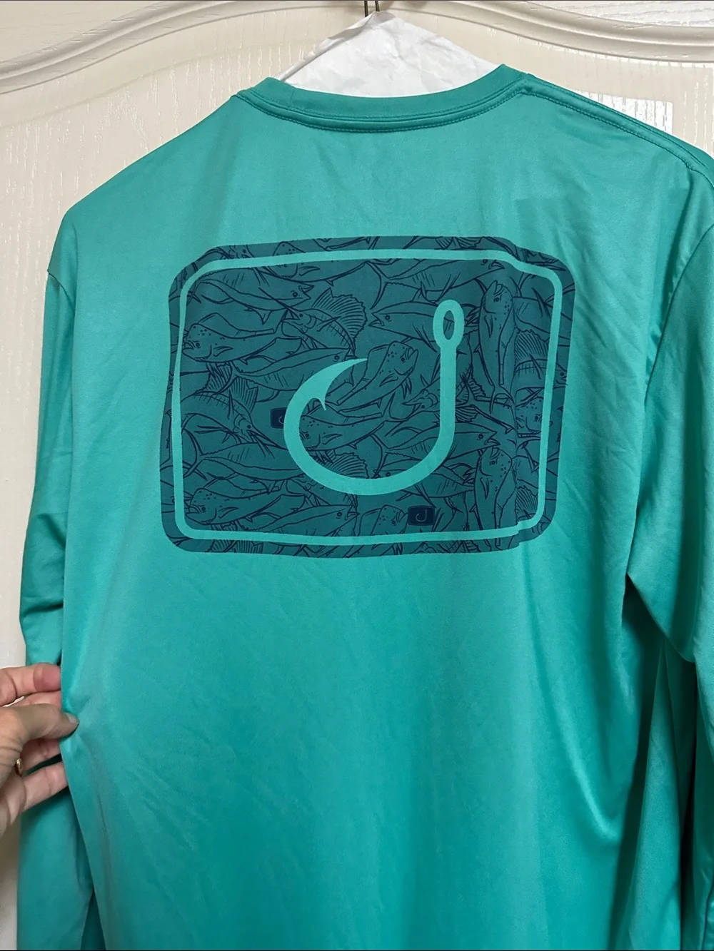 Avid Men's Medium Teal Long-Sleeve Swim Rash Guard with Fishing Hook Graphic